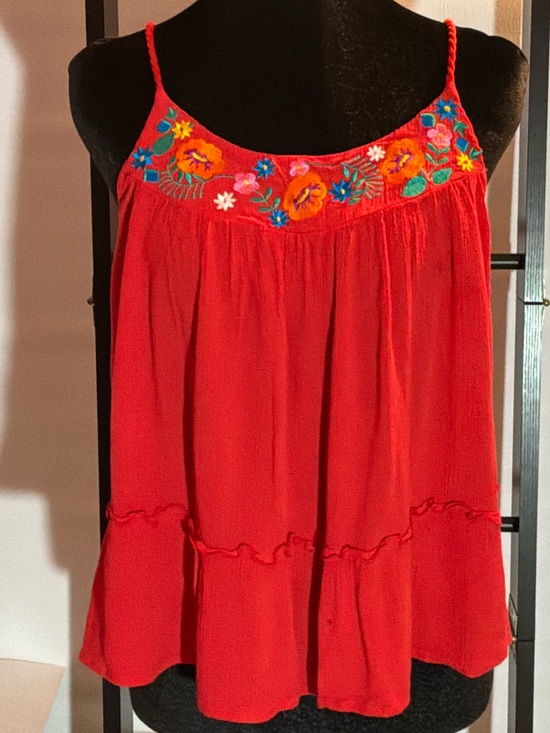 Arizona Jean Company Tops - 🌙✨Arizona Jean Company Red Embroidered Floral Top
